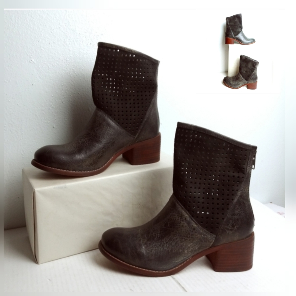 Diba True 6 Slate Grey Vintage Rear Zip Boots Perforate Mid Calf